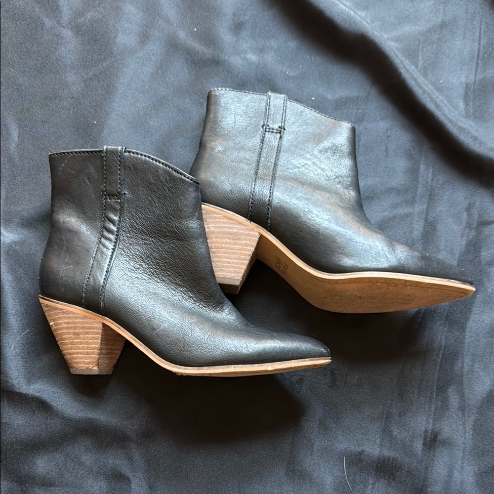 Frye & Co Black Leather Ankle Boots